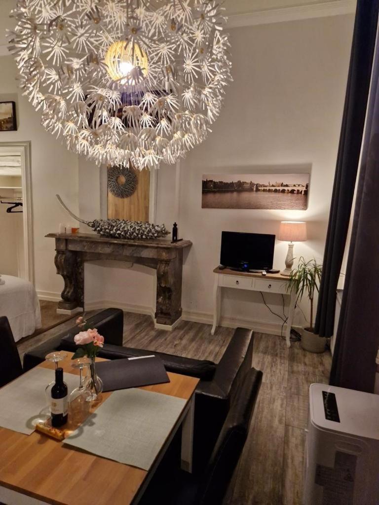 Klooster Mariadal Maastricht - Borgharen ภายนอก รูปภาพ